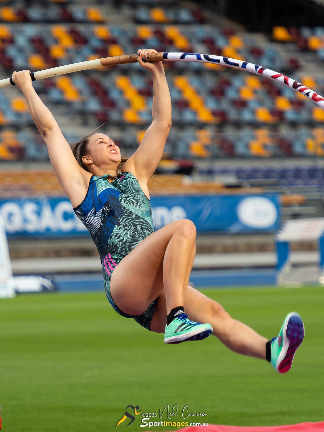 Olivia McTaggart, Women's Pole Vault